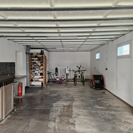 Villa Moderne De 220m2 Avec Piscine,