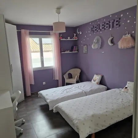 Moderne De 220m2 Avec Piscine, * Serignan