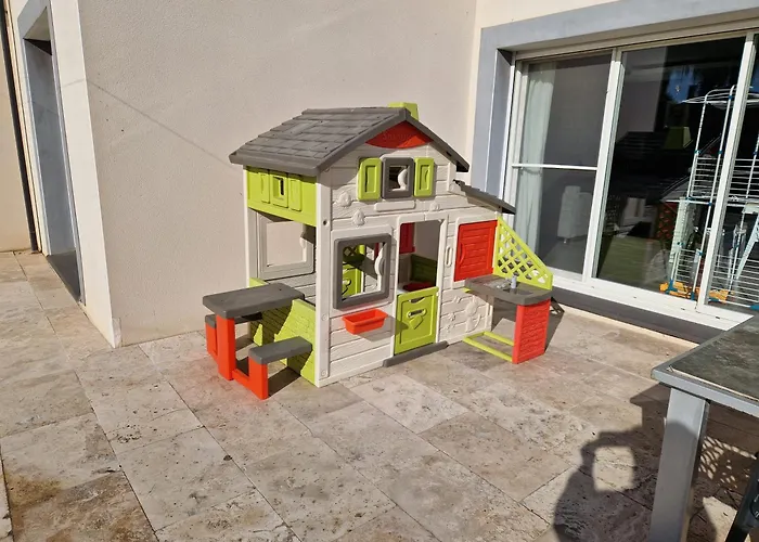 ヴィラ Moderne De 220m2 Avec Piscine,