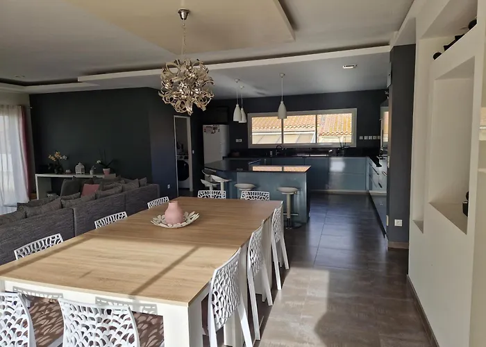 Moderne De 220m2 Avec Piscine,